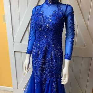 Blue long sleeve dress